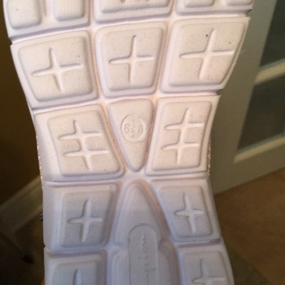 LAST 6.5W Champion Light Pink Women's Gusto Runner - Picture 3 of 8